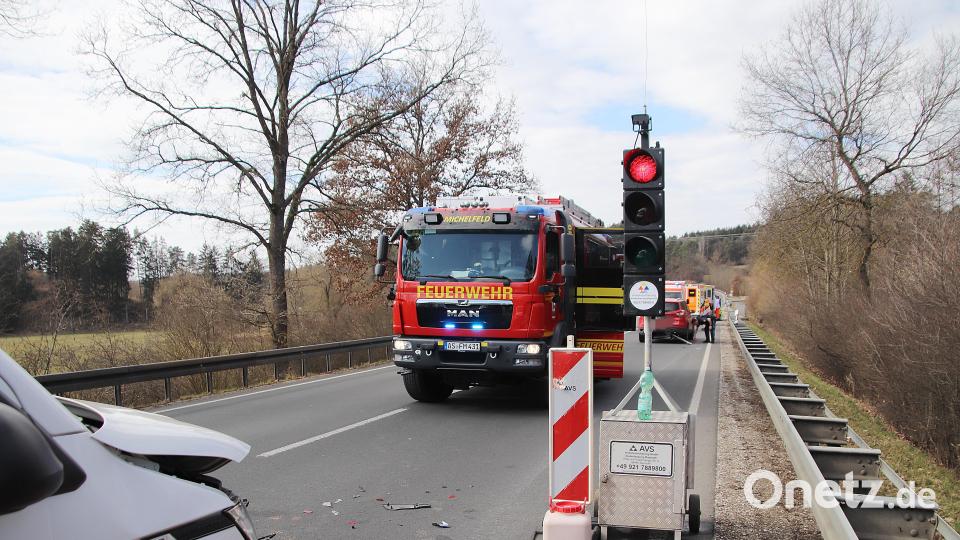 An der mittlerweile abgebauten Baustellenampel auf der B 85 hat es gekracht. Bild: jma