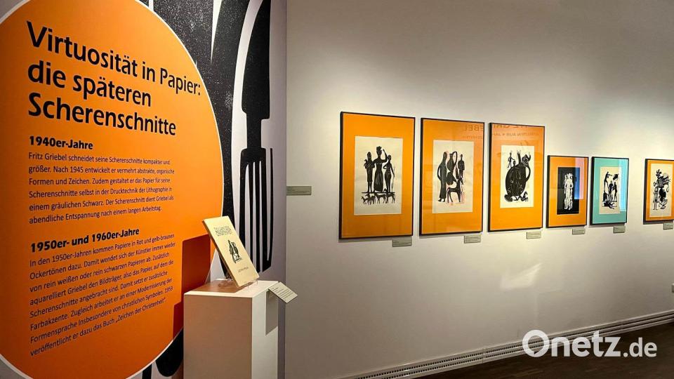 Blick in die Sonderausstellung „Fritz Griebel. gemalt. geschnitten. gewebt.“ Bild: Stadtmuseum Amberg/ Brunner