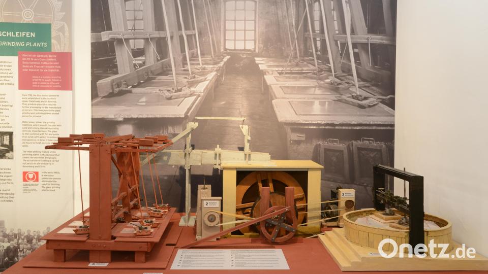 Technik von einst zur Glasaufbereitung und Glasbearbeitung ist jetzt im Stadtmuseum Pleystein zu bewundern. Bild: bey