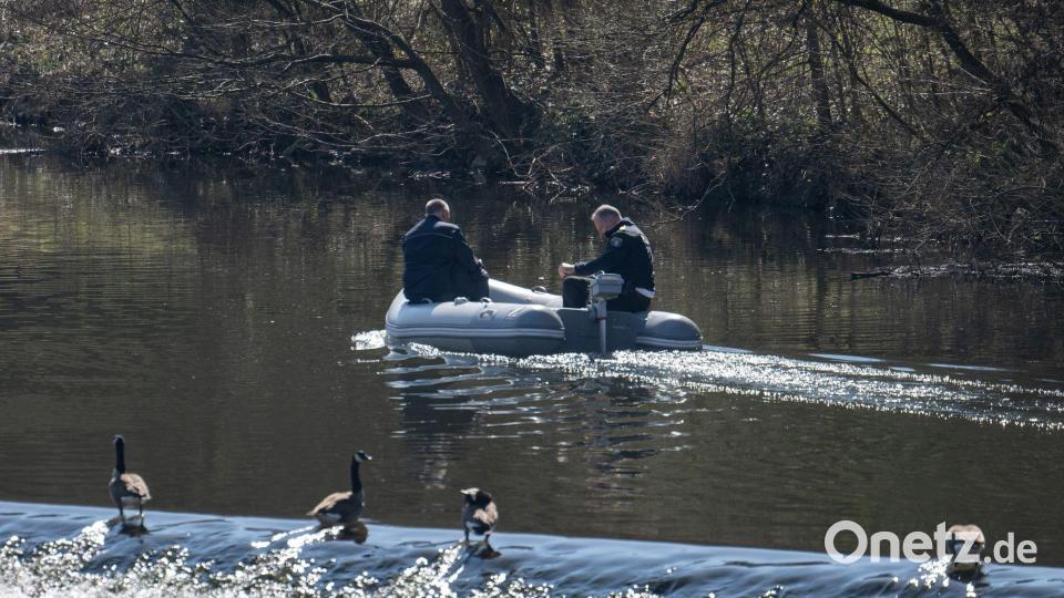 Neben den Ermittlungs- und Suchmaßnahmen ist auch der Einsatz von Tauchern geplant. (Foto von Donnerstag) Bild: Boris Roessler/dpa