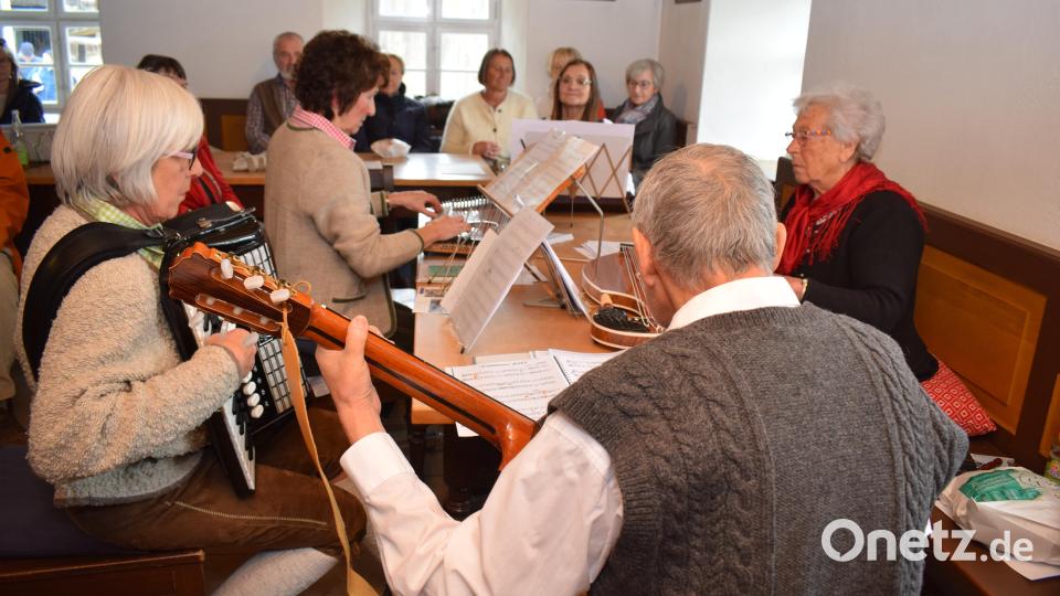 Die &quot;Oberpfälzer Hoamatsaiten&quot; haben sich der traditionellen Volksmusik verschrieben. Bild: bnr