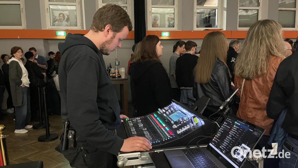 Die Bands werden von professionellen Mixing Engineers abgemischt. Bild: Lukas Büchold