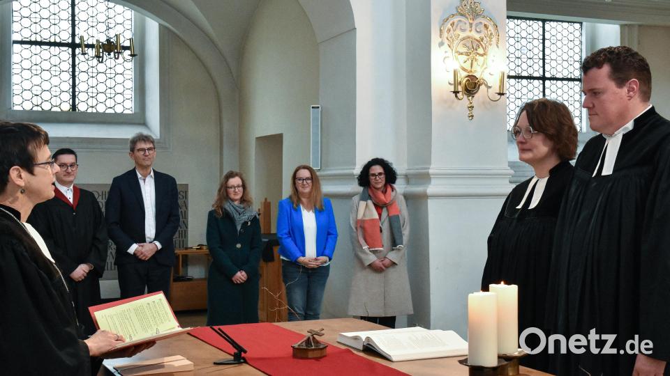 Einführungsgottesdienst von Pfarrein Julia und Pfarrer Christoph Maser in der Paulanerkirche in Amberg. Links im Bild Dekanin Ulrike Dittmar. Bild: Stephan Huber