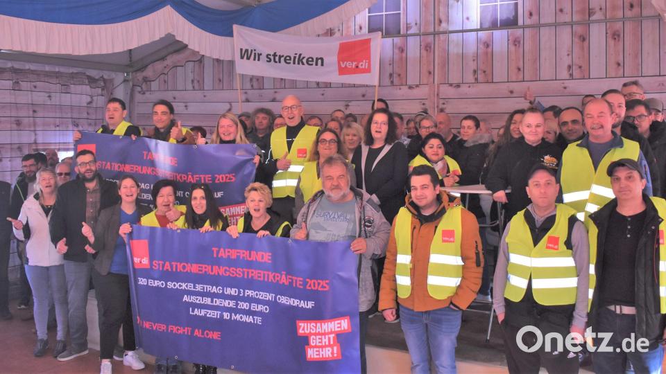 Über 100 Beschäftigte der ortsansässigen Zivilbeschäftigten der Stationierungsstreitkräfte streikten am Donnerstag. Bild: rgr