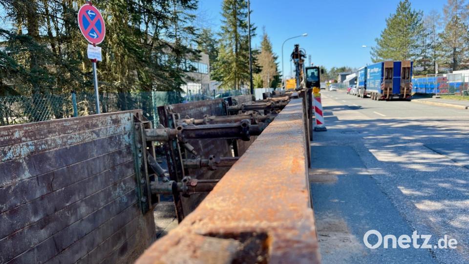 In der Philipp-Karl-Straße werden ab Montag Gas- und Wasserhauptleitungen erneuert. Bild: Gabi Schönberger