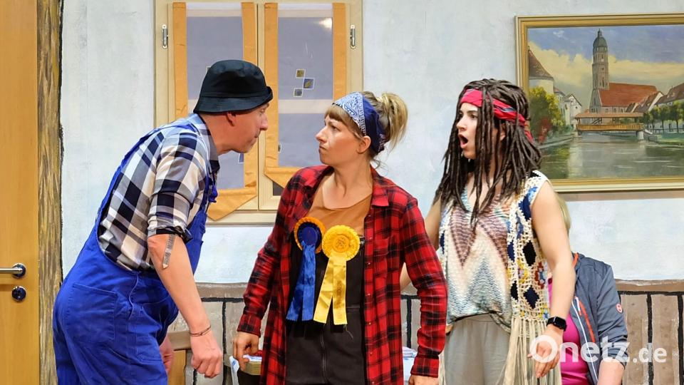 Der Streit zwischen Heini und Lisa eskaliert und Zoey kann es nicht fassen. Bild: wlr