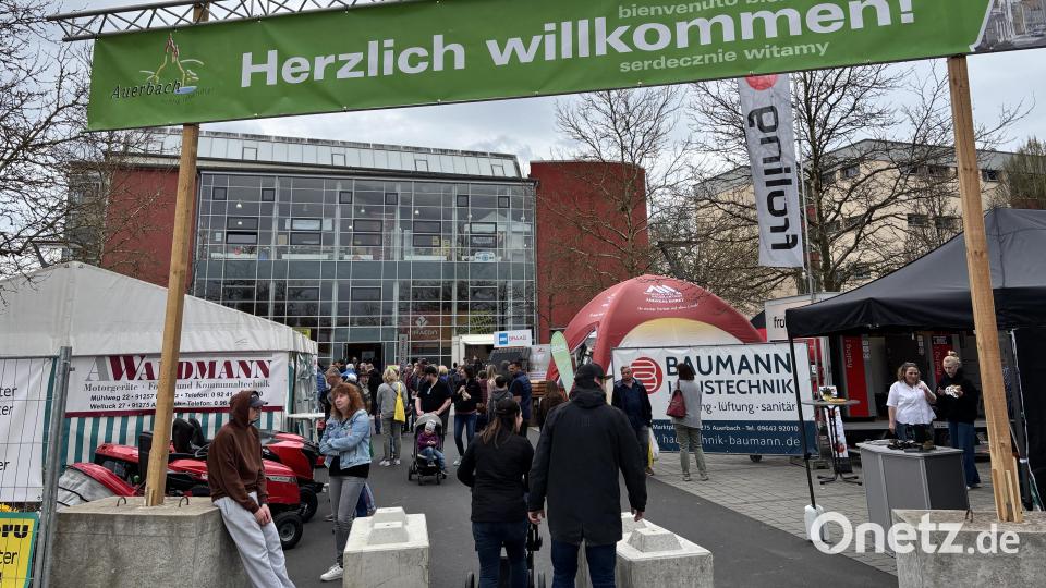 Der Place de Laneuveville verwandelte sich in ein Messegelände. Bild: lei