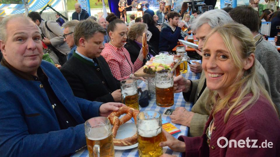 Beste Stimmung an den Tischen. Bild: Kunz