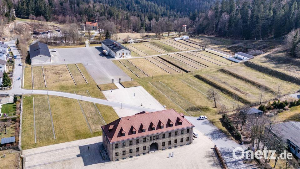 Seit Mitte der 1990er Jahre ist auf dem Gelände des ehemaligen KZ Flossenbürg eine Gedenkstätte errichtet worden. (Archivfoto) Bild: Armin Weigel/dpa