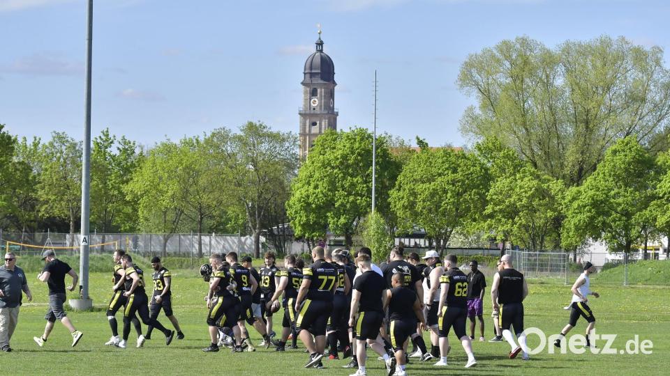 Bilder vom Spiel der Amberg Mad Bulldogs gegen die Augsburg Centurions. Bild: Hubert Ziegler