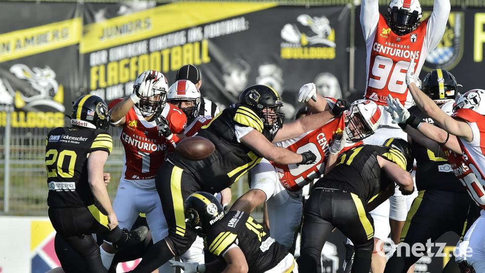Die Amberg Mad Bulldogs unterlagen zum Saisonauftakt in der Regionalliga Süd den Augsburg Centurions. Bild: Hubert Ziegler
