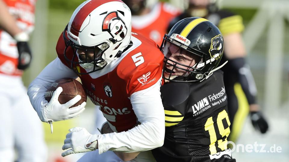 Bilder vom Spiel der Amberg Mad Bulldogs gegen die Augsburg Centurions. Bild: Hubert Ziegler
