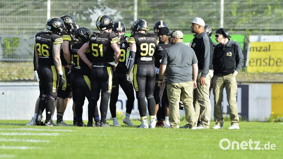Bilder vom Spiel der Amberg Mad Bulldogs gegen die Augsburg Centurions. Bild: Hubert Ziegler