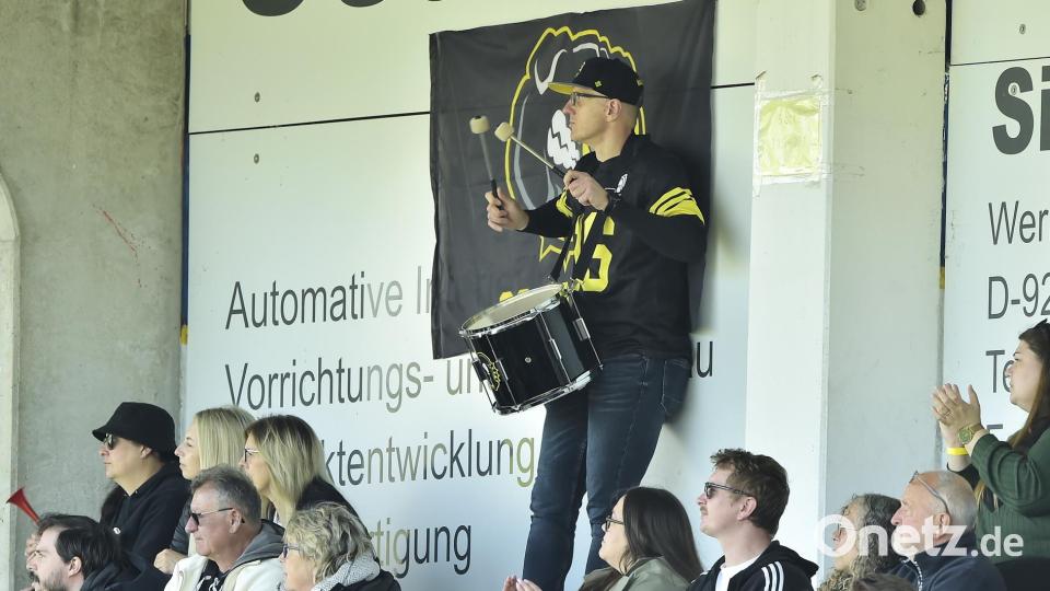Bilder vom Spiel der Amberg Mad Bulldogs gegen die Augsburg Centurions. Bild: Hubert Ziegler