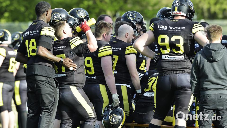 Bilder vom Spiel der Amberg Mad Bulldogs gegen die Augsburg Centurions. Bild: Hubert Ziegler