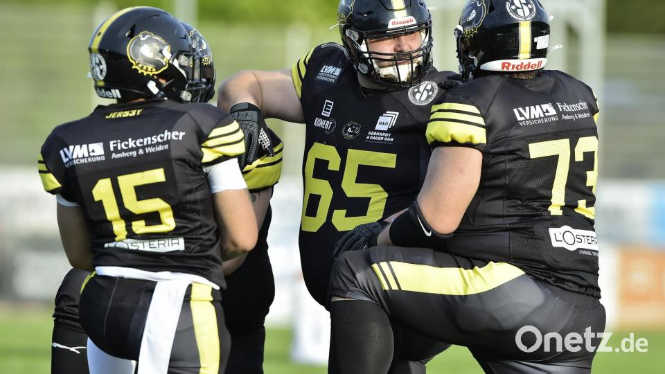 Bilder vom Spiel der Amberg Mad Bulldogs gegen die Augsburg Centurions. Bild: Hubert Ziegler
