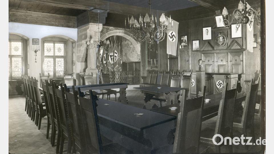 Der Weidener Rathaussaal in der NS-Zeit Bild: Stadtarchiv Weiden
