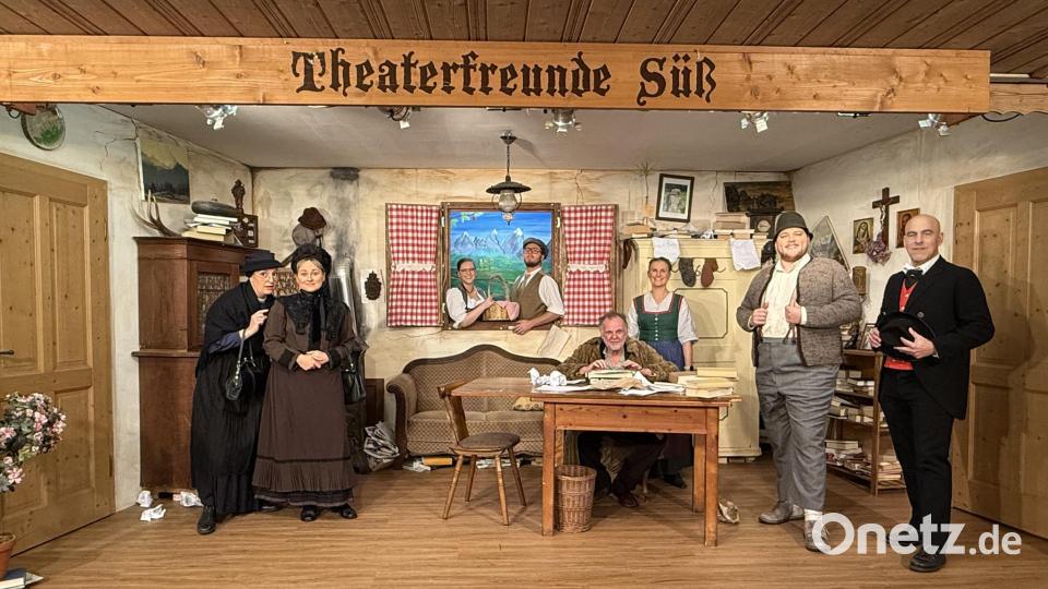 Mit ihrem &quot;Brezenknödel-Deschawü&quot; überzeugten die Theaterfreunde im achtmal ausverkauften Rouherer-Saal. Archivbild: Erhard Ströhl
