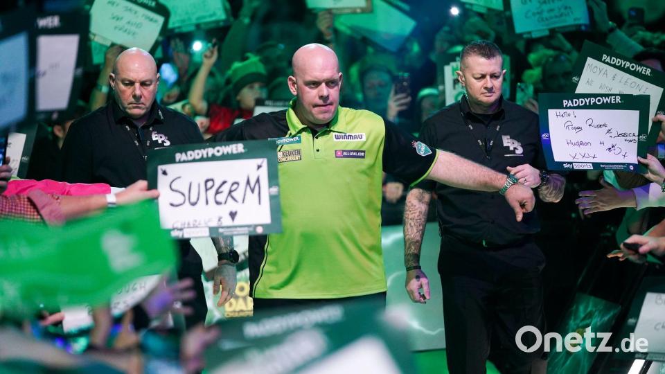 Glänzte an Neujahr: der Niederländer van Gerwen. Bild: Alberto Pezzali/AP/dpa