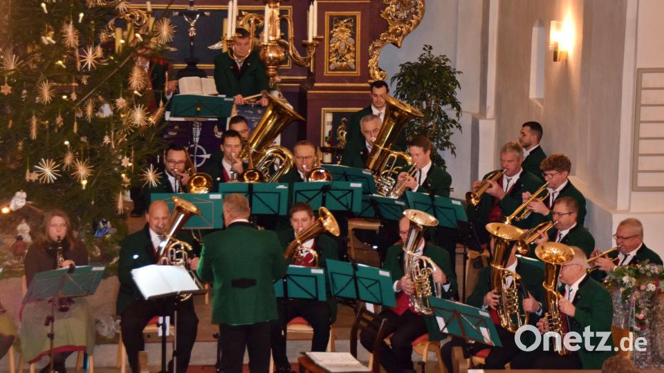 Die Michelfelder Blaskapelle trat zum zweiten Mal in der St. Georgskirche auf Bild: hdk