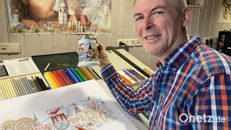 Mit Bleistift und Buntstift entstand das Motiv, das nun rund um den Bierkrug zu sehen ist - wie ein &quot;kleiner Stadtrundgang&quot;. Bild: aub