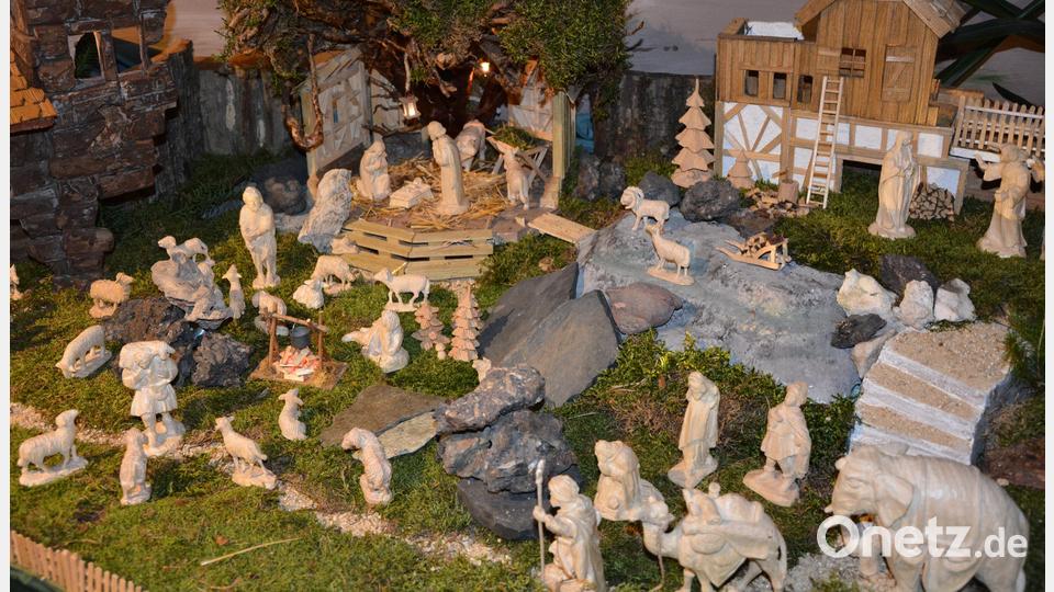 Insgesamt sind 22 Krippen bei der Mitterteicher Krippenausstellung zu bewundern. Bild: jr