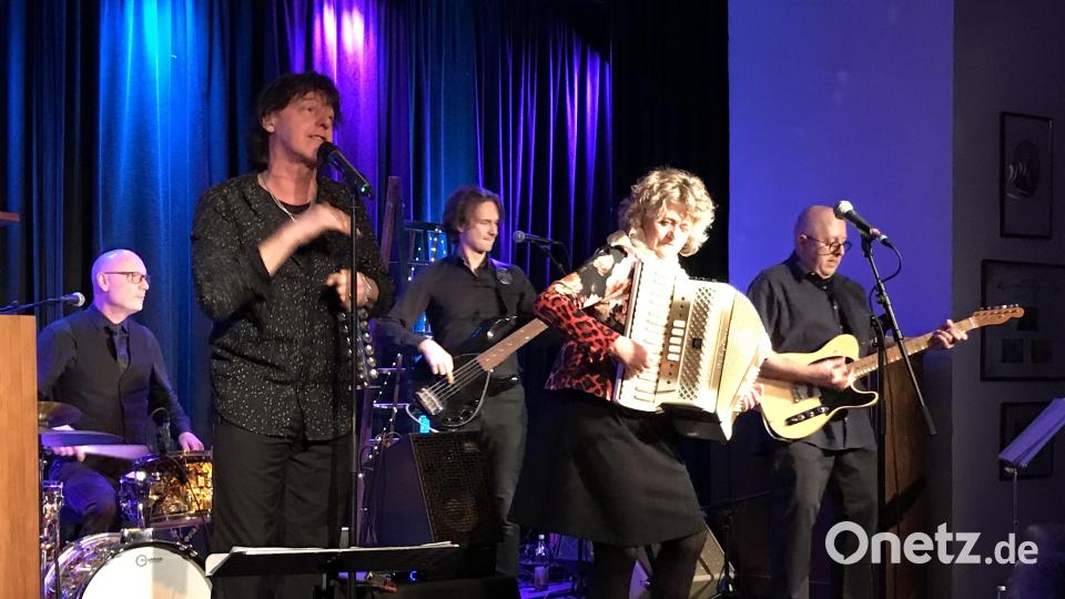 Stefan Baldauf, Rolf Berger, Dennis Wendel, Anja Baldauf und Christian Wiest (von links) sind &quot;Zydeco Annie &amp; Swamp Cats&quot;. Bild: mma