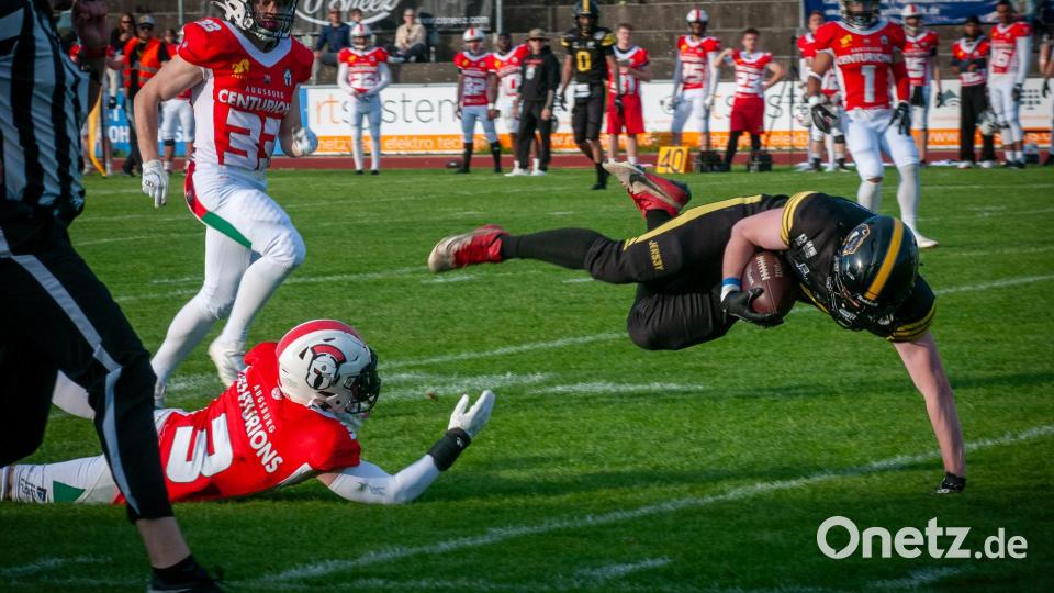 Als wäre die 19:42-Heimniederlage gegen die Augsburg Centurions nicht schon ernüchternd genug gewesen: Die American Footballer der Amberg Mad Bulldogs erlebten einen Saisonstart zum Vergessen. Bild: Alexander Unger