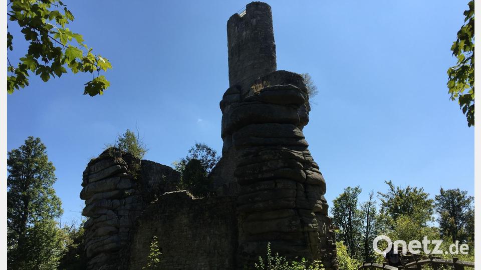 Die Burgruine Weißenstein ist das Wahrzeichen des Naturpark Steinwald und befindet sich auf 858 Meter. Bild: Hohlheimer