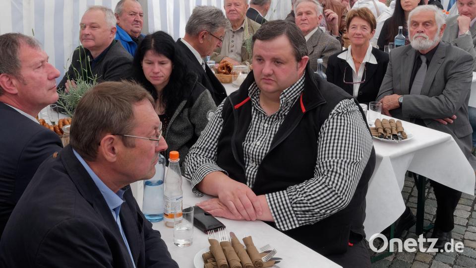Einweihung des sanierten Rathauses in Waldsassen. Bild: tr