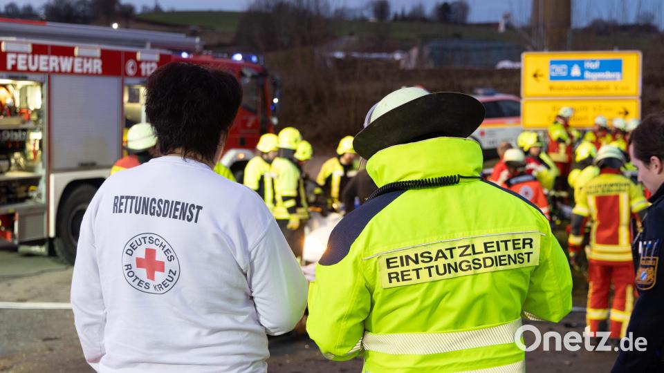 Am Donnerstagmorgen kam es bei Burggrub zu einem Verkehrsunfall. Bild: Roland Wellenhoefer
