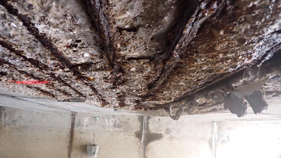 Detailaufnahme der maroden Brücke. Bild: Staatliches Bauamt Amberg-Sulzbach/exb