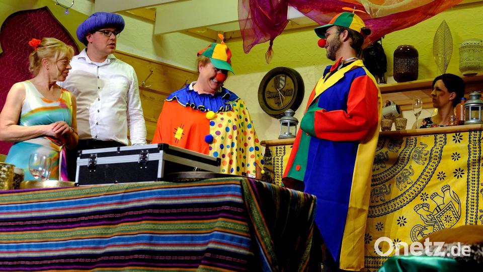 Die Theatergruppe Letzau begeisterte bei der Premiere ihres neuen Stücks „Die Wüste blüht“. Bild: R. Kreuzer