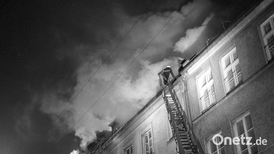Im Februar 1970 brannte das jüdische Gemeindezentrum. (Archivbild) Bild: picture alliance / Joachim Barfknecht/dpa