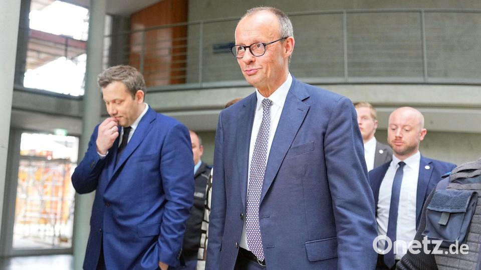Mit den SPD-Ministerinnen und -Ministern ist das künftige Kabinett des voraussichtlich nächsten Kanzlers Friedrich Merz (CDU) komplett. (Archivbild) Bild: Michael Kappeler/dpa