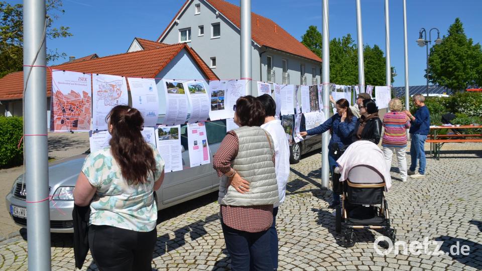 Beim Familienfest zum Tag der Städtebauförderung gab es viele Informationen. Bild: ak