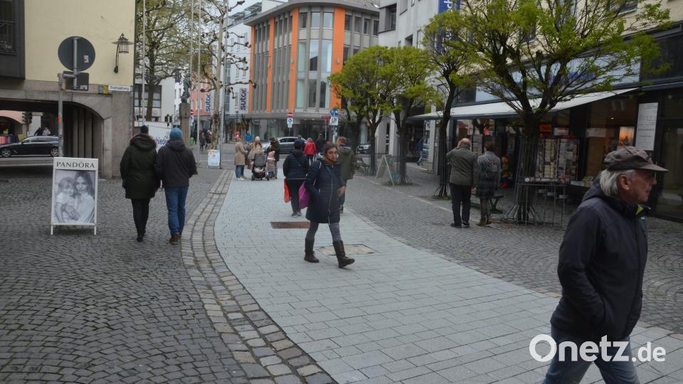 Über das neue Pflaster zum Jubilatemarkt. Bild: Kunz