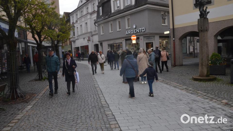 Über das neue Pflaster zum Jubilatemarkt. Bild: Kunz
