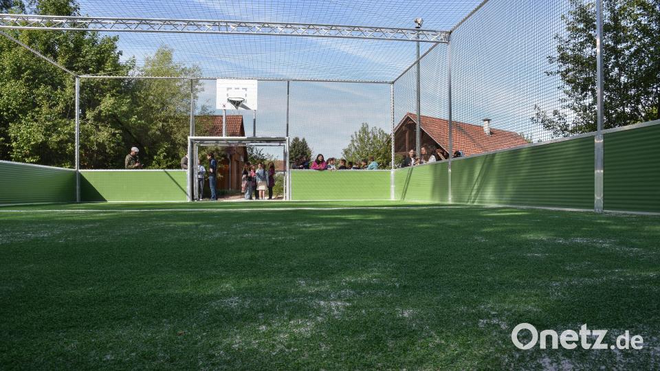 Die Gesamtkosten für den Soccer- und Basketballcourt belaufen sich auf 105.000 Euro. Bild: Stephan Huber