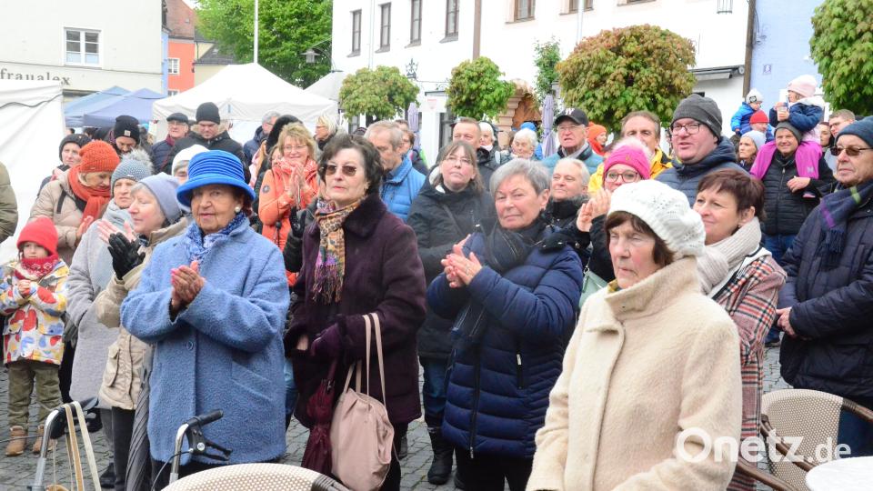 Vor dem Catwalk. Bild: Kunz