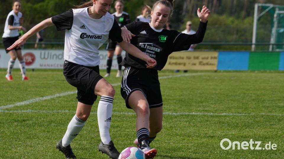Die Fußballerinnen des TSV Theuern verloren gegen den TuS Bad Aibling in einer hart umkämpften Partie mit 2:3. Einige Fotos zum Bayernliga-Spiel der Frauen findet ihr hier. Bild: Denise Helmschrott