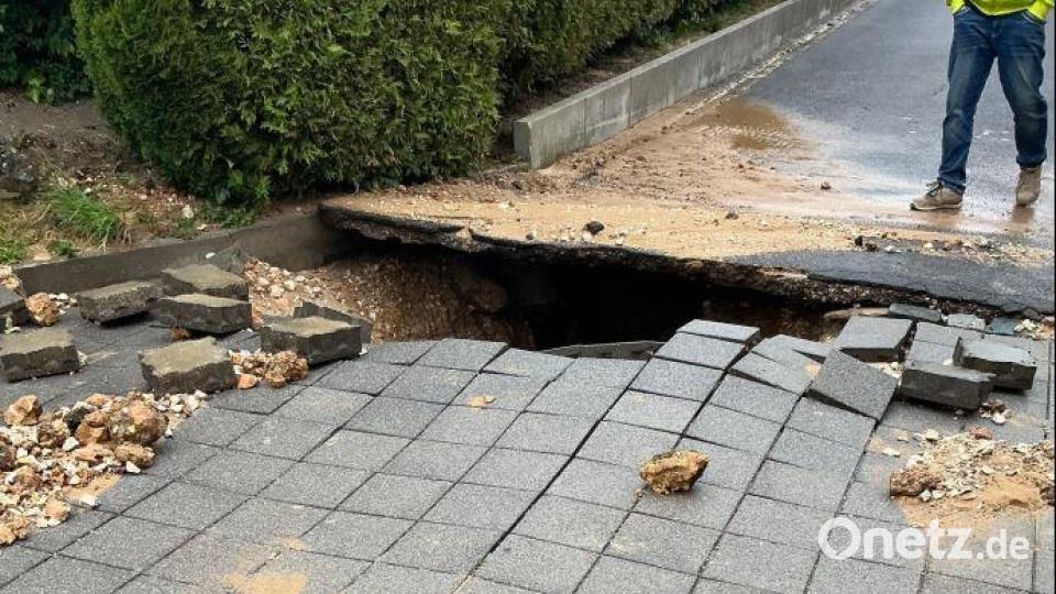 Am Katharinenfriedhof in Amberg gab es Wasserrohrbruch. Bild: Karoline Gajeck-Scheuck