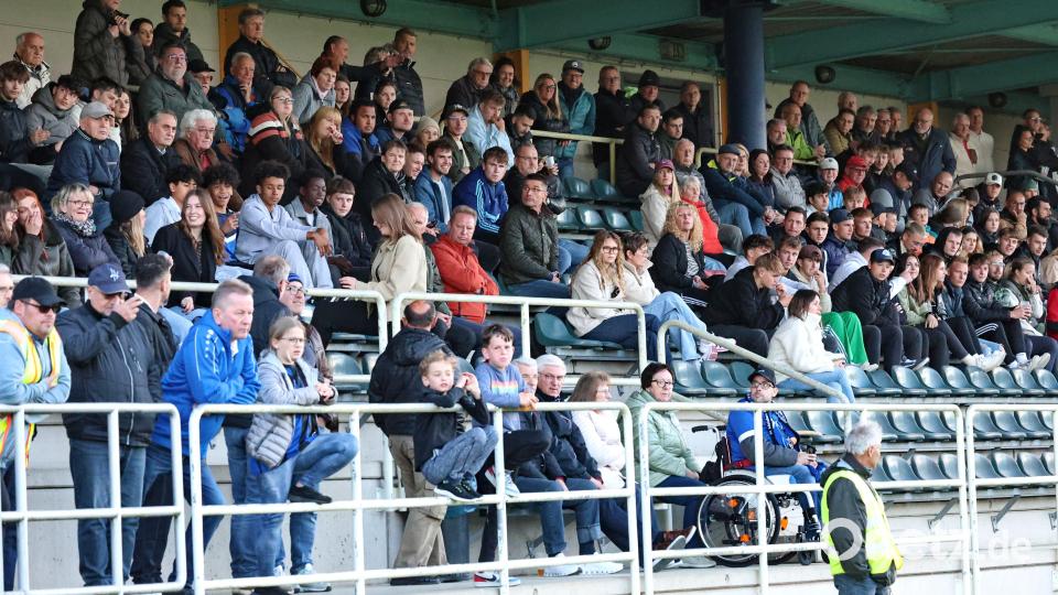 Landesliga-Relegation: Die SpVgg SV Weiden II und der TV Parsberg trennten sich 2:2. Bild: Dieter Jäschke