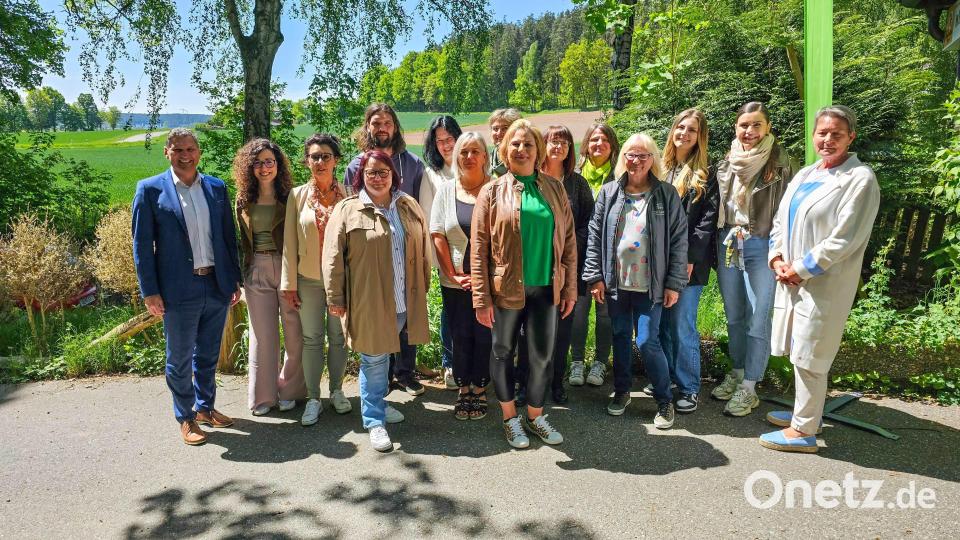 In der Gaststätte Hubertus feierten die Gäste den Geburtstag der Einrichtung. Bild: Dr. Loew Soziale Dienstleistungen