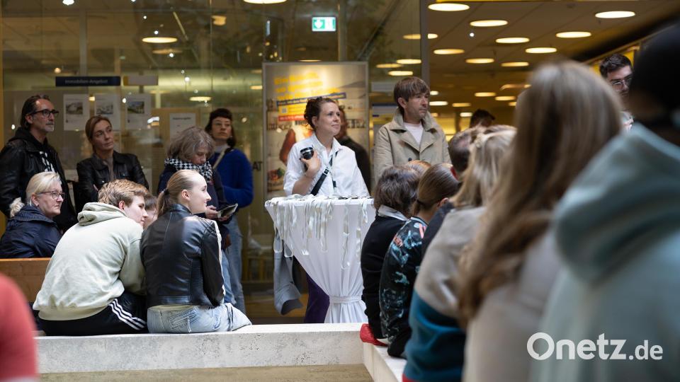 Beim Jugendfotopreis Oberpfalz haben sich die Teilnehmer mit dem Jahresthema &quot;jung sein&quot; auseinandergesetzt. Bild: Alexander Unger