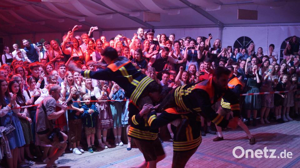 Die Weiherner &quot;Spritzboys&quot; gaben Vollgas auf der Bühne. Bild: slh