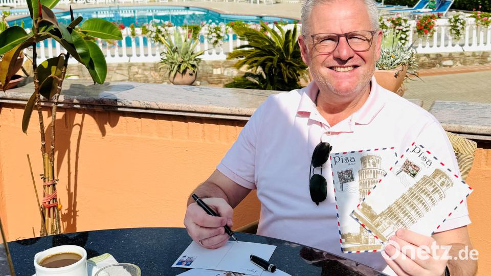 Oberbürgermeister Andreas Feller selbst schickte bereits sonnige Urlaubsgrüße aus der Toskana ins Schwandorfer Rathaus. Bild: Andreas Freller
