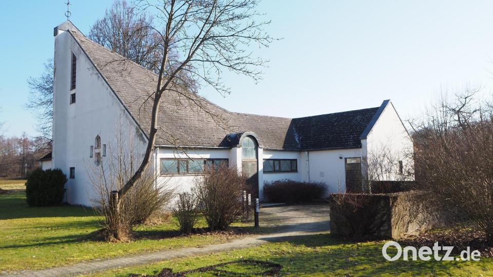 Die evangelische Pauluskirche in Pfreimd muss saniert werden. Dafür wurden nun bei einem Benefizkonzert Spenden gesammelt. Archivbild: bl