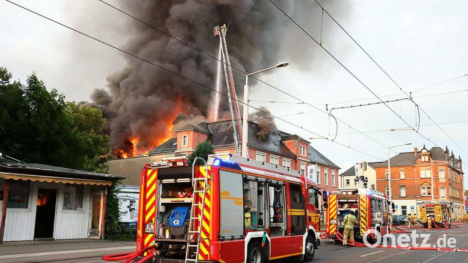 Der Brand brach im Dachgeschoss aus. Bild: Christian Essler/Xcitepress/dpa