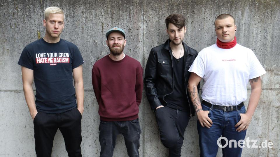 Josch Eichermüller (von links), Tobi Böhm, Wolfi Ruppert und Leo Neller sind die Beatnikz. Bild: Judith Balleisen
